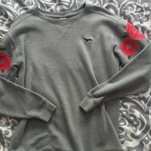 ✨4/$20 PINK VS oversize pullover